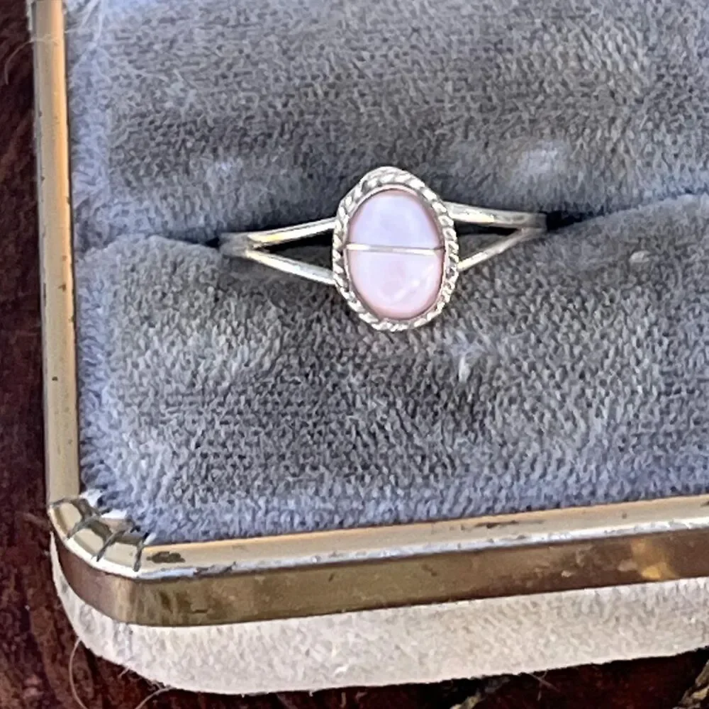 Vintage Pink Mother of Pearl Ring Size 7 1/3 Sterling Silver Jewelry